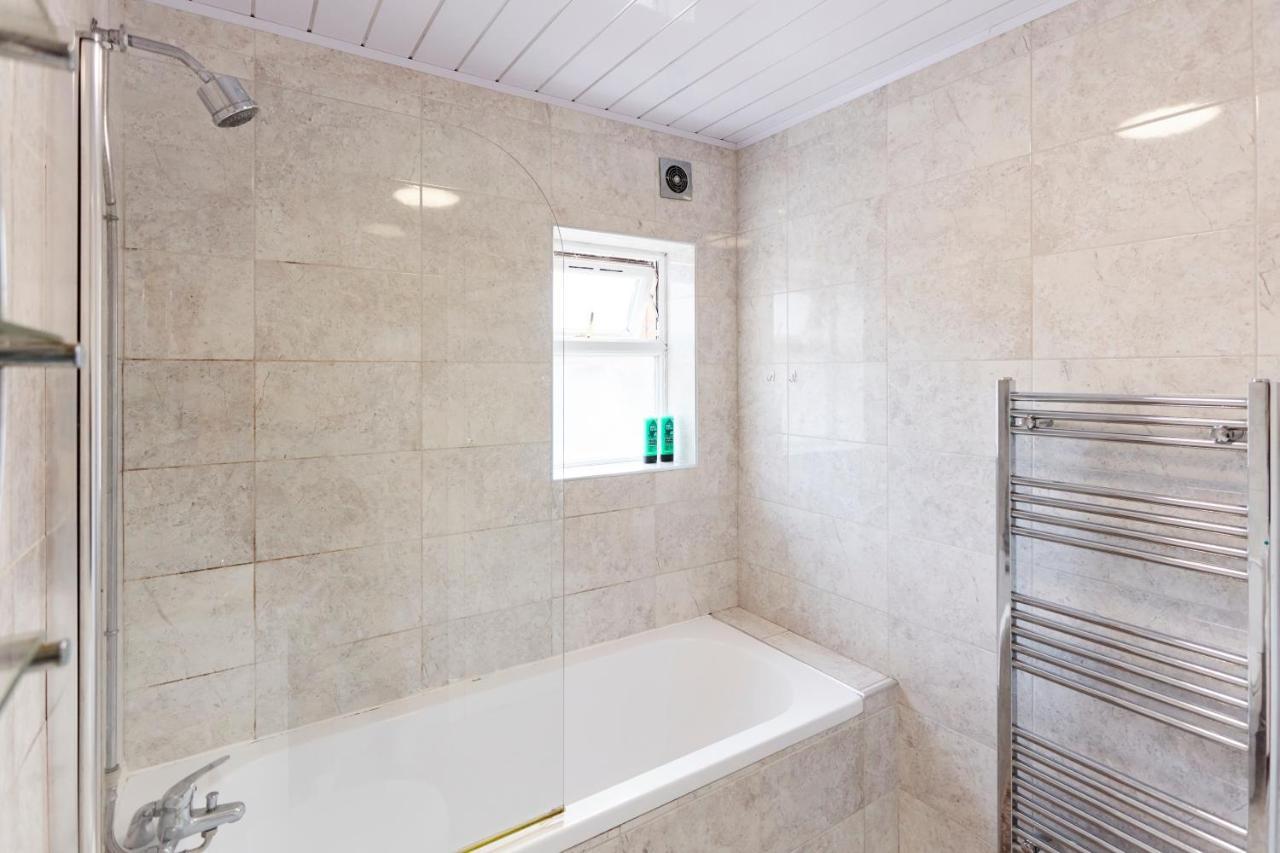 Spacious Home Close To City Centre Location Leeds  Dış mekan fotoğraf