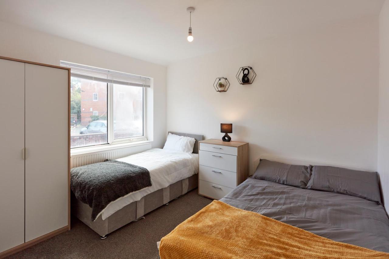 Spacious Home Close To City Centre Location Leeds  Dış mekan fotoğraf