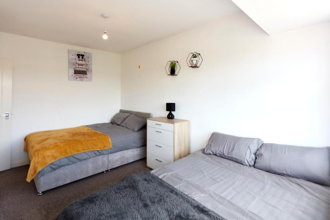 Spacious Home Close To City Centre Location Leeds  Dış mekan fotoğraf