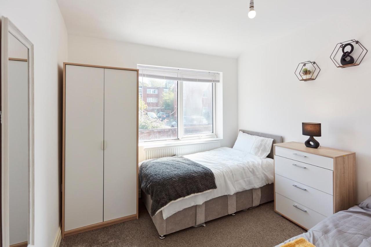 Spacious Home Close To City Centre Location Leeds  Dış mekan fotoğraf