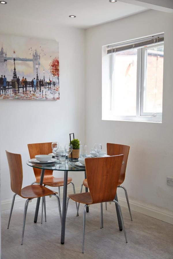 Spacious Home Close To City Centre Location Leeds  Dış mekan fotoğraf
