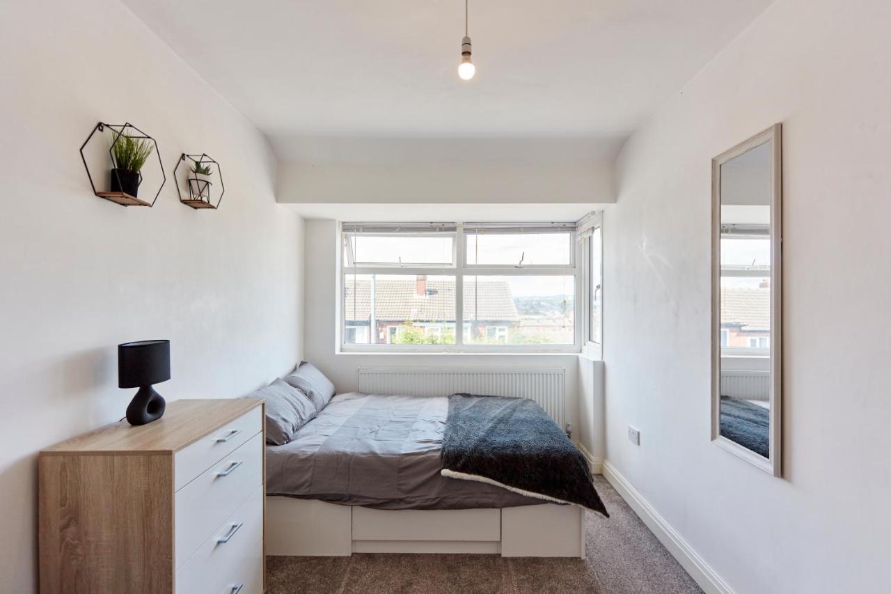 Spacious Home Close To City Centre Location Leeds  Dış mekan fotoğraf