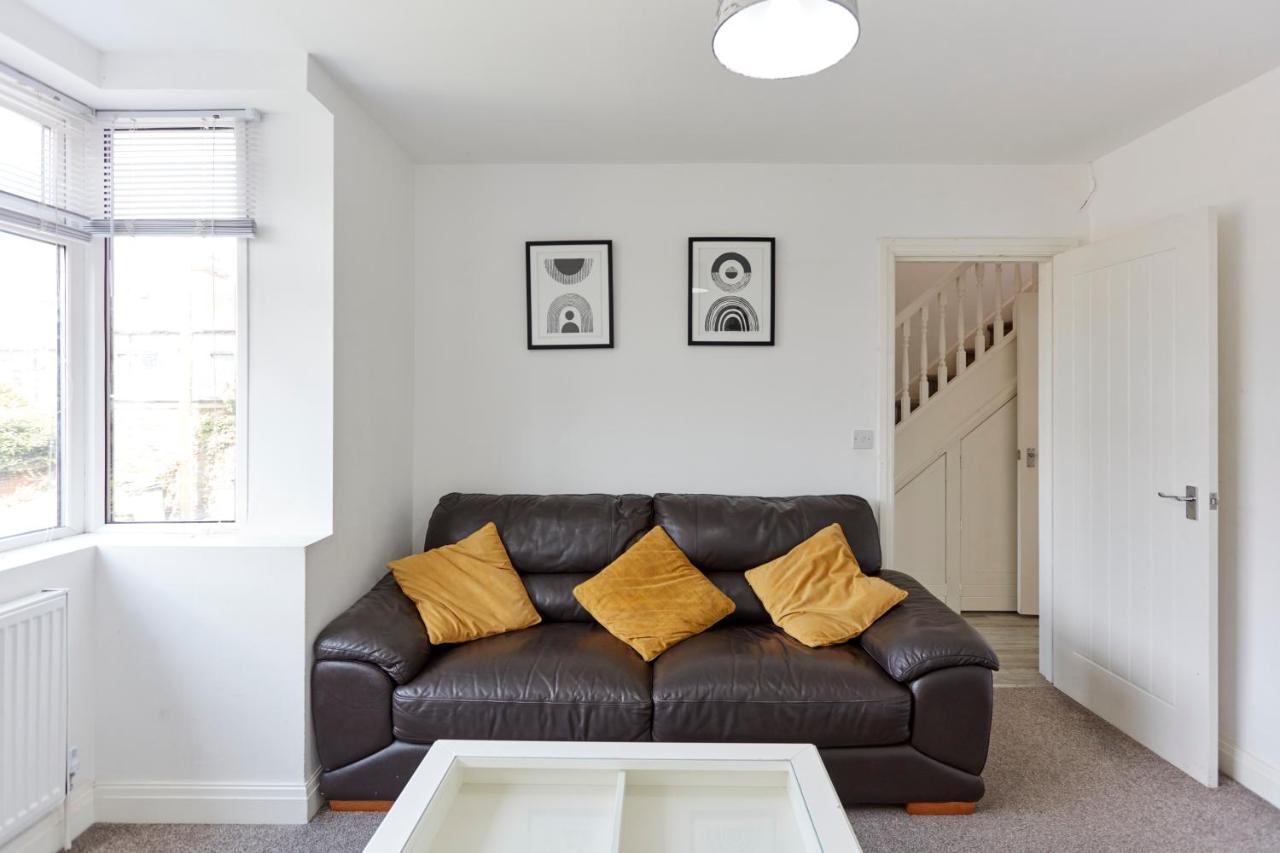 Spacious Home Close To City Centre Location Leeds  Dış mekan fotoğraf